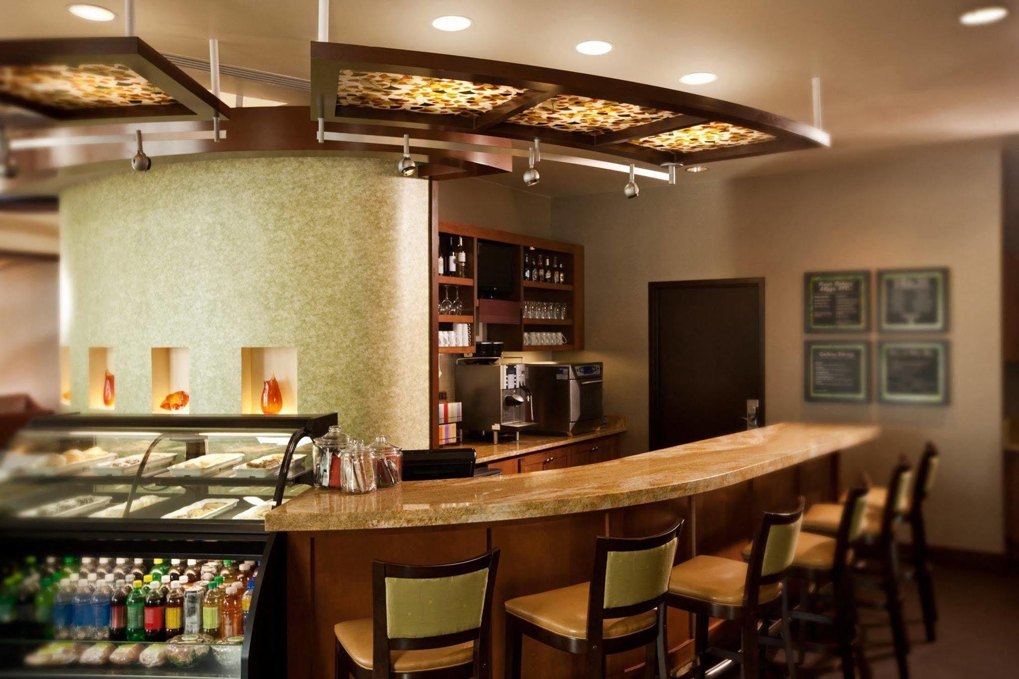 Hyatt Place Лексингтон Ресторан фото